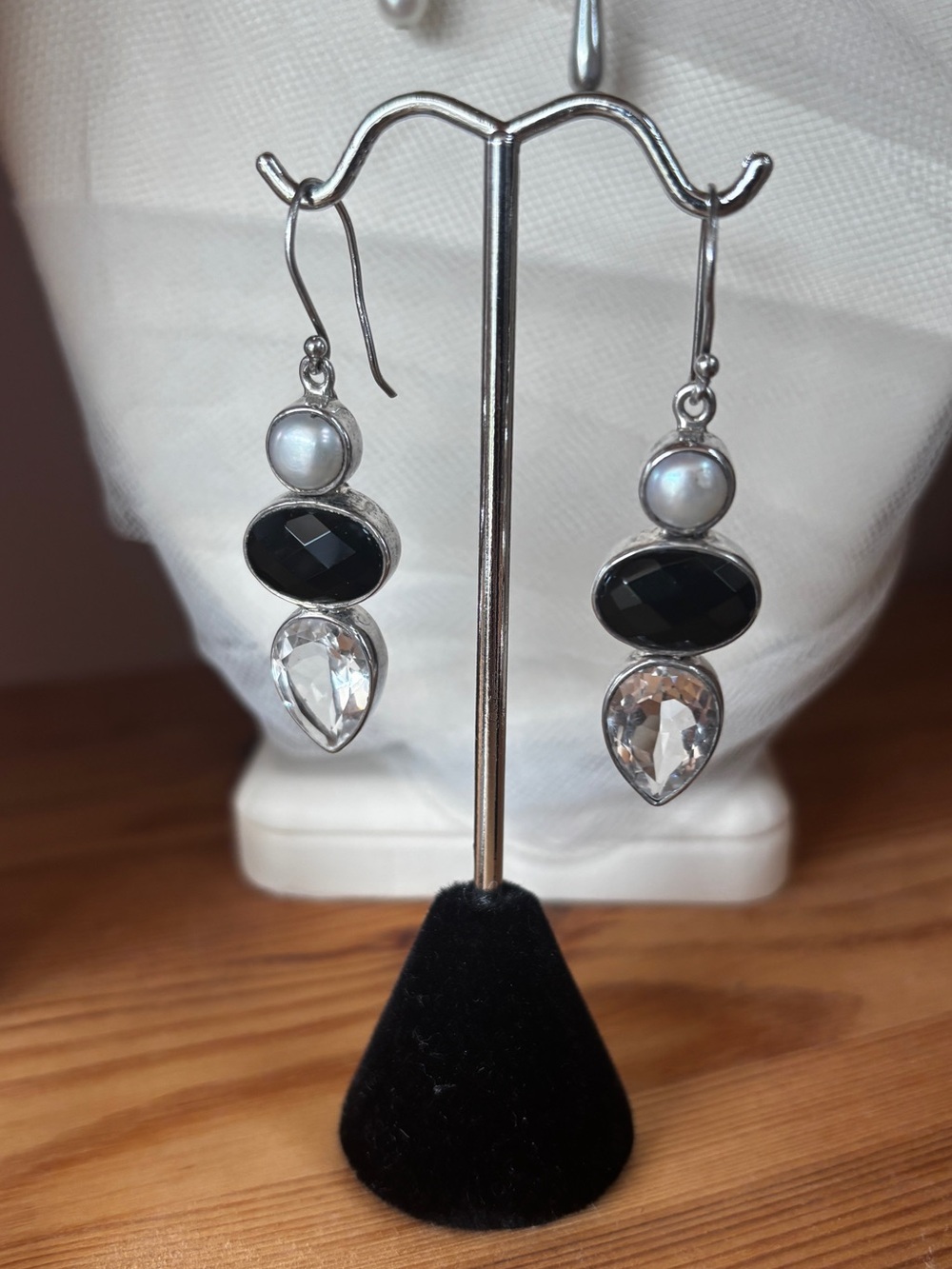 Silver 925 Pearl Black Onyx Teardrop Earrings
